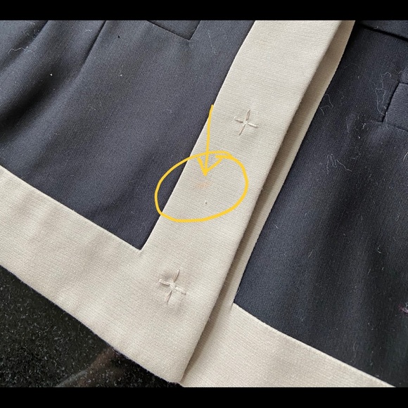 Tahari Blazer - Picture 7 of 7